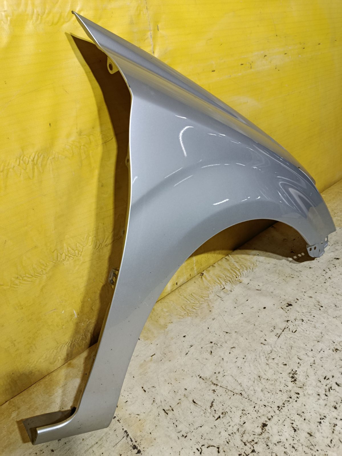 Крыло переднее на Toyota Corolla Axio NZE164 Фото 3