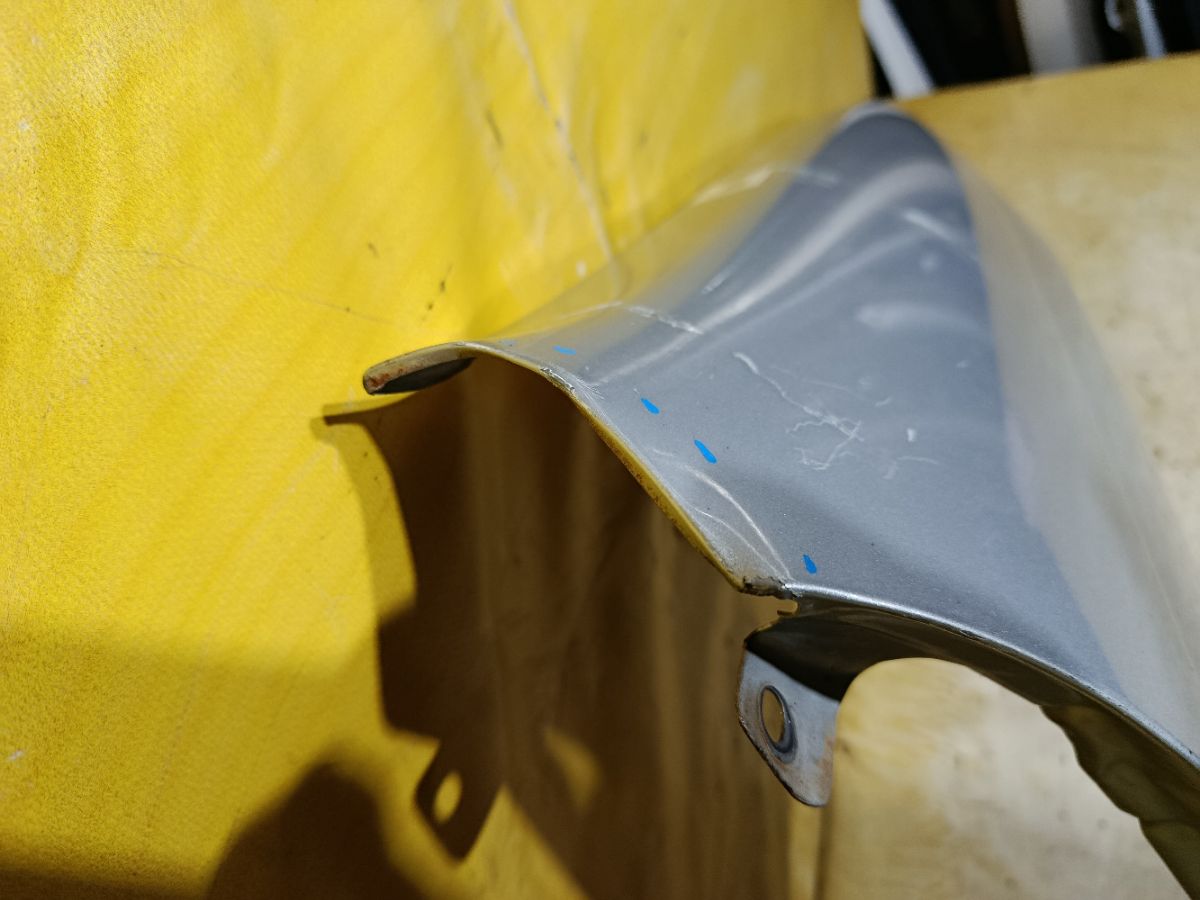 Крыло переднее на Nissan Expert VNW11 Фото 5