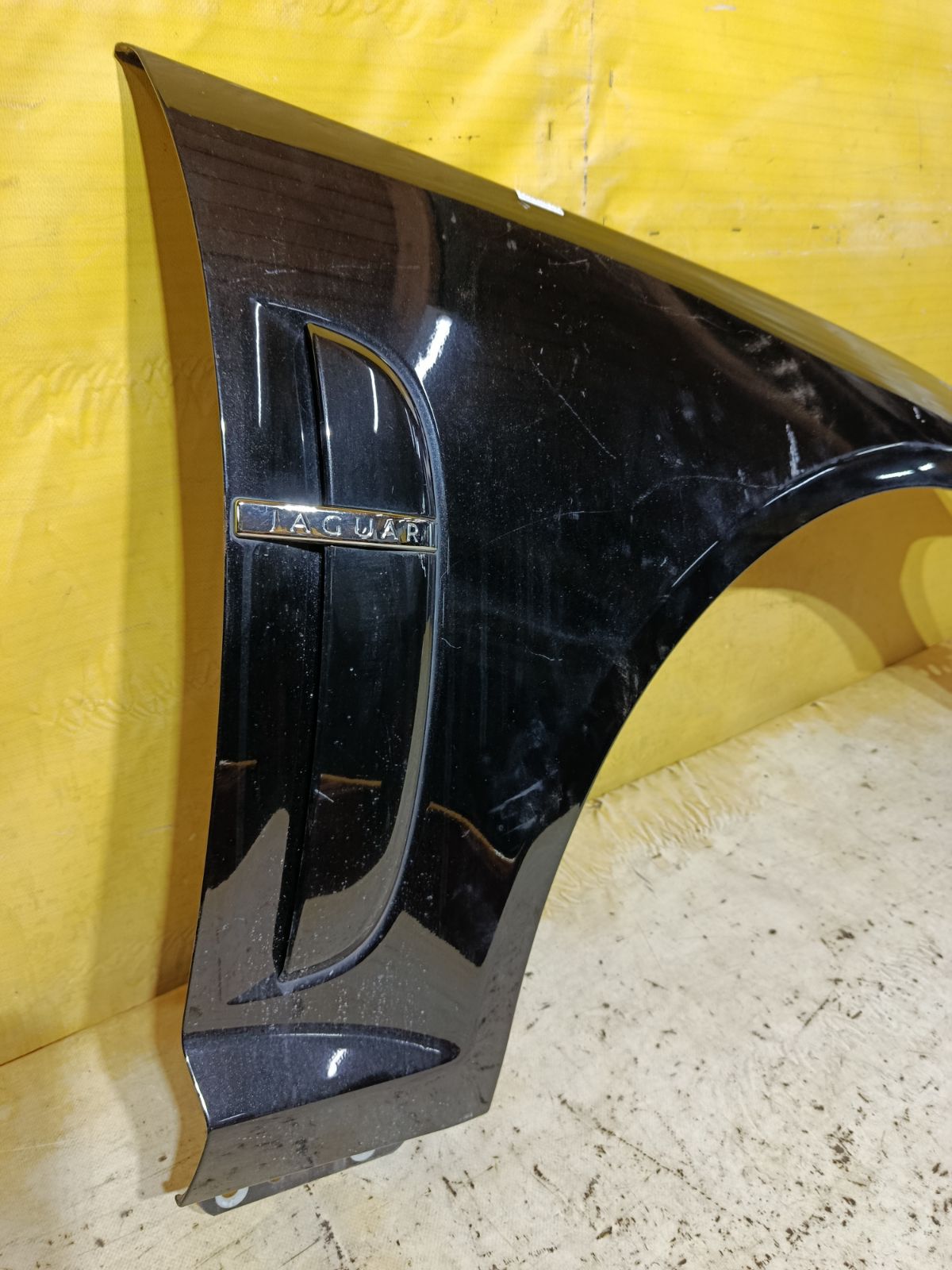 Крыло переднее 8X2316E004A на Jaguar Xf X250 Фото 3