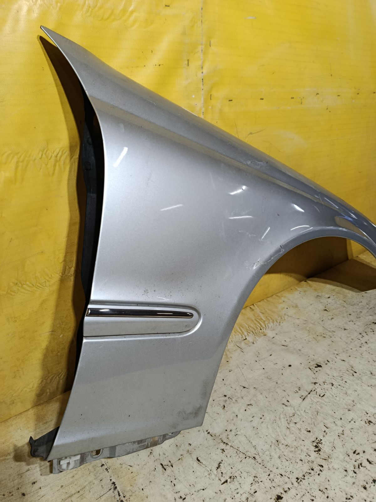 Крыло переднее 0018014708, 12551112, 1307BR, 151172, 1671006, 171301, 2038800218, 203880021867, 2038800818, 3032658, 3032658B, 3513312, 3515312A1, 50 03 02, 500302, 6504043515312P, 6504043515312Q, 8100094, A   203 880 02 18 67, A2038800218, A2038800818, BZ10023AR, BZ10023ARN, FP 4605 312, GD1307BR, MB114022FR, MB20301111R, MD07001600R00, MD07001600R0C, MD07001600R0S, MD070161, MD20300270R, ME0273003, ME0273033, P71BZ023AR, STMD070161 на Mercedes-Benz C-Class W203.045 Фото 3