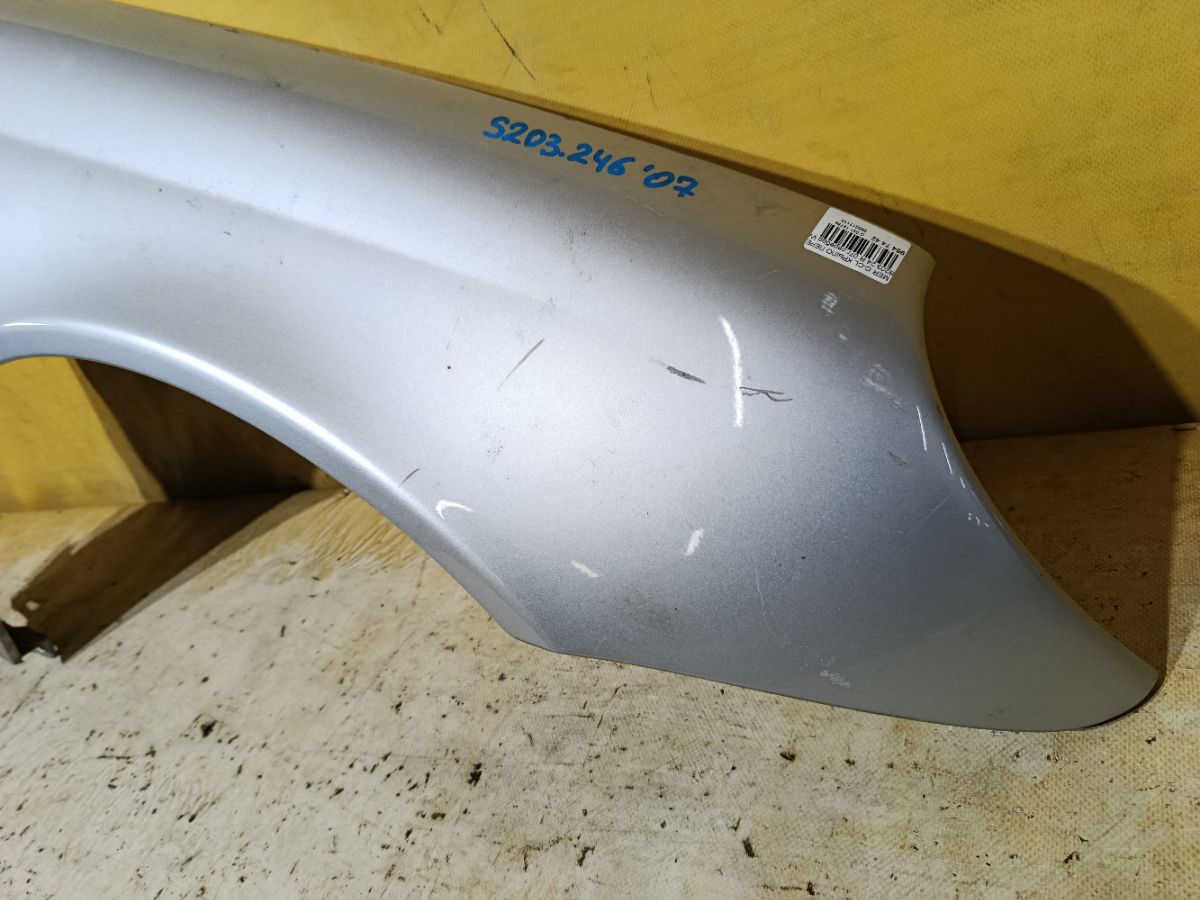 Крыло переднее 0018014708, 12551112, 1307BR, 151172, 1671006, 171301, 2038800218, 203880021867, 2038800818, 3032658, 3032658B, 3513312, 3515312A1, 50 03 02, 500302, 6504043515312P, 6504043515312Q, 8100094, A   203 880 02 18 67, A2038800218, A2038800818, BZ10023AR, BZ10023ARN, FP 4605 312, GD1307BR, MB114022FR, MB20301111R, MD07001600R00, MD07001600R0C, MD07001600R0S, MD070161, MD20300270R, ME0273003, ME0273033, P71BZ023AR, STMD070161 на Mercedes-Benz C-Class Station Wagon S203.246 Фото 2