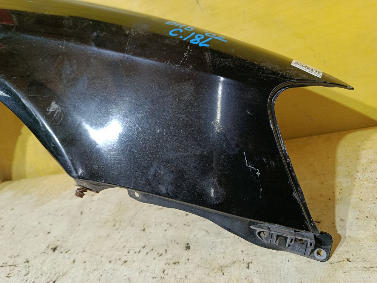 Крыло переднее на Subaru Legacy Wagon BH5 Фото 2