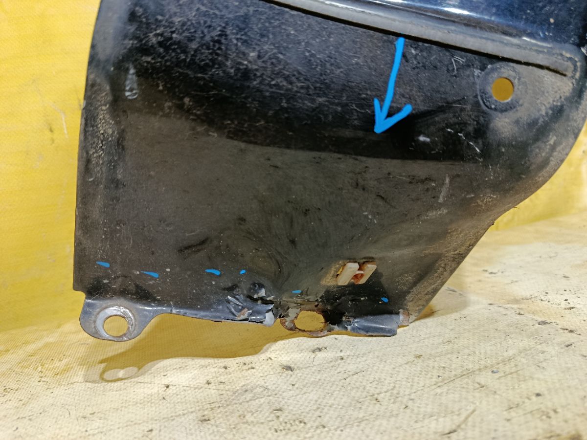 Крыло переднее на Mitsubishi Pajero Io H76W Фото 4