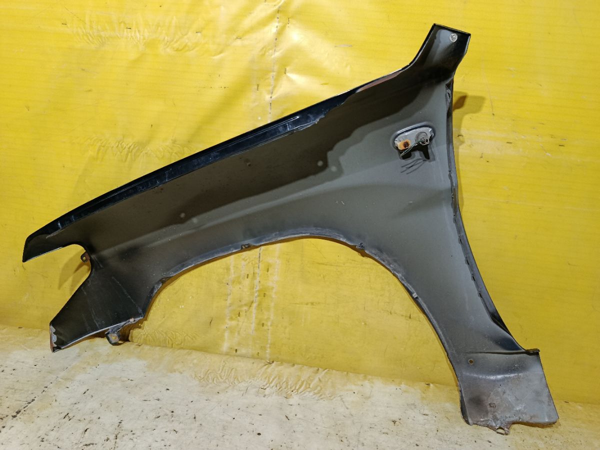 Крыло переднее на Mitsubishi Pajero Io H76W Фото 7