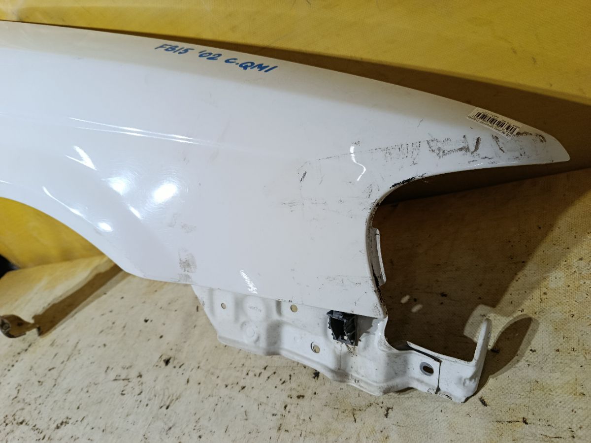 Крыло переднее на Nissan Sunny FB15 Фото 2