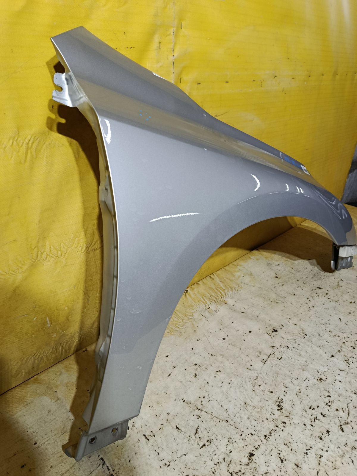 Крыло переднее на Nissan Teana J32 Фото 3