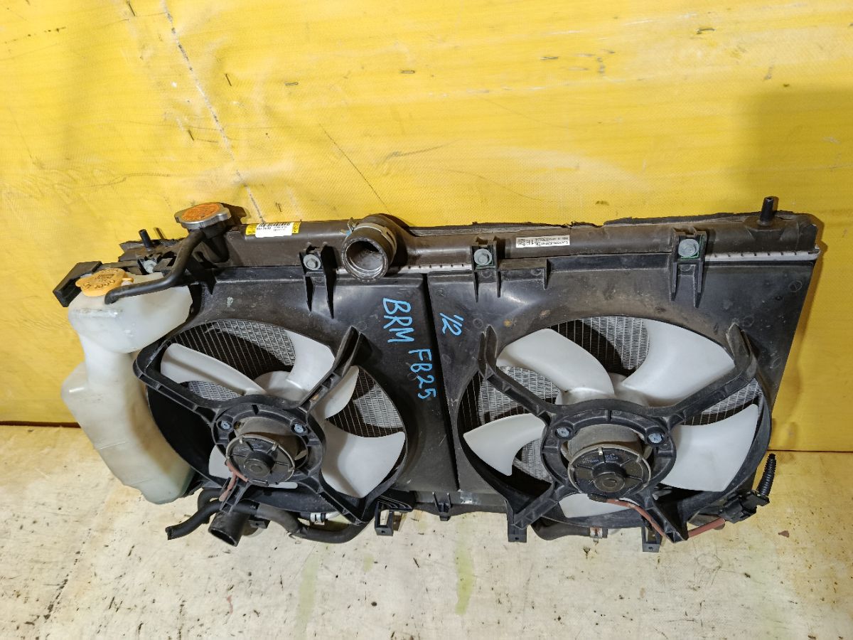 Радиатор ДВС на Subaru Outback BRM FB25 Фото 3