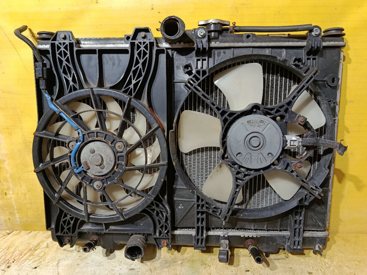 Радиатор ДВС 01163028, 10-26844-SX, 104855, 119084, 140055N, 2064029, 248158F, 248158J, 248158R, 248158U, 248180U, 28200, 314347, 32002200, 37855, 522200R, 526908-2, 5269082K, 53686, 60322200, 68158, 734197, 8010-306, 8MK 376 753-671, ADC49847, ARD1443, C557-39, CR 1073 000S, DA36935, DAP369035, DCM2526, JPR0110, LRC 11172, MBPIN99-910, MBPIN99-911, MBPIN99910, MC-H77W-1216, MC00012, MC00012-2R, MMC012, MR373172, MR373172-N2, MR373172-R1, MR431239, MR464810, MR571562, MT2200, PL031281, PL031281R, PL031282, PRD1443, STMC00012, TD-036-0021, VCS4197, WG1722514 на Mitsubishi Pajero Io H76W 4G93 Фото 3