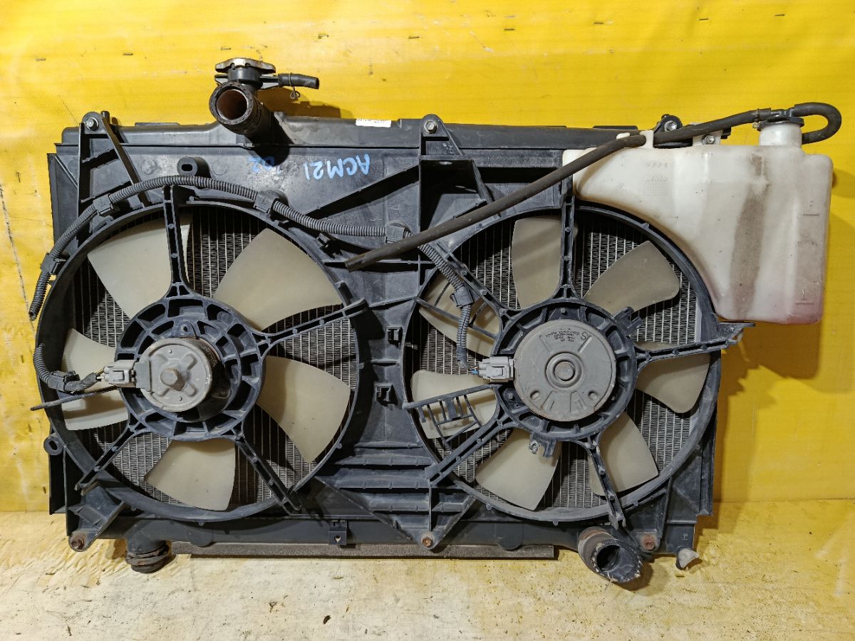 Радиатор ДВС 16400-28290, 16400-28300, 16400-28320, 16400-28360, 16400-37220, FX-036-0968, FX-036-0968A, FX-036-3443, FX-036-3443A, TD-036-0968, TD-036-0968A, TD-036-3443, TD-036-3443A на Toyota Ipsum ACM21W 2AZ-FE Фото 2