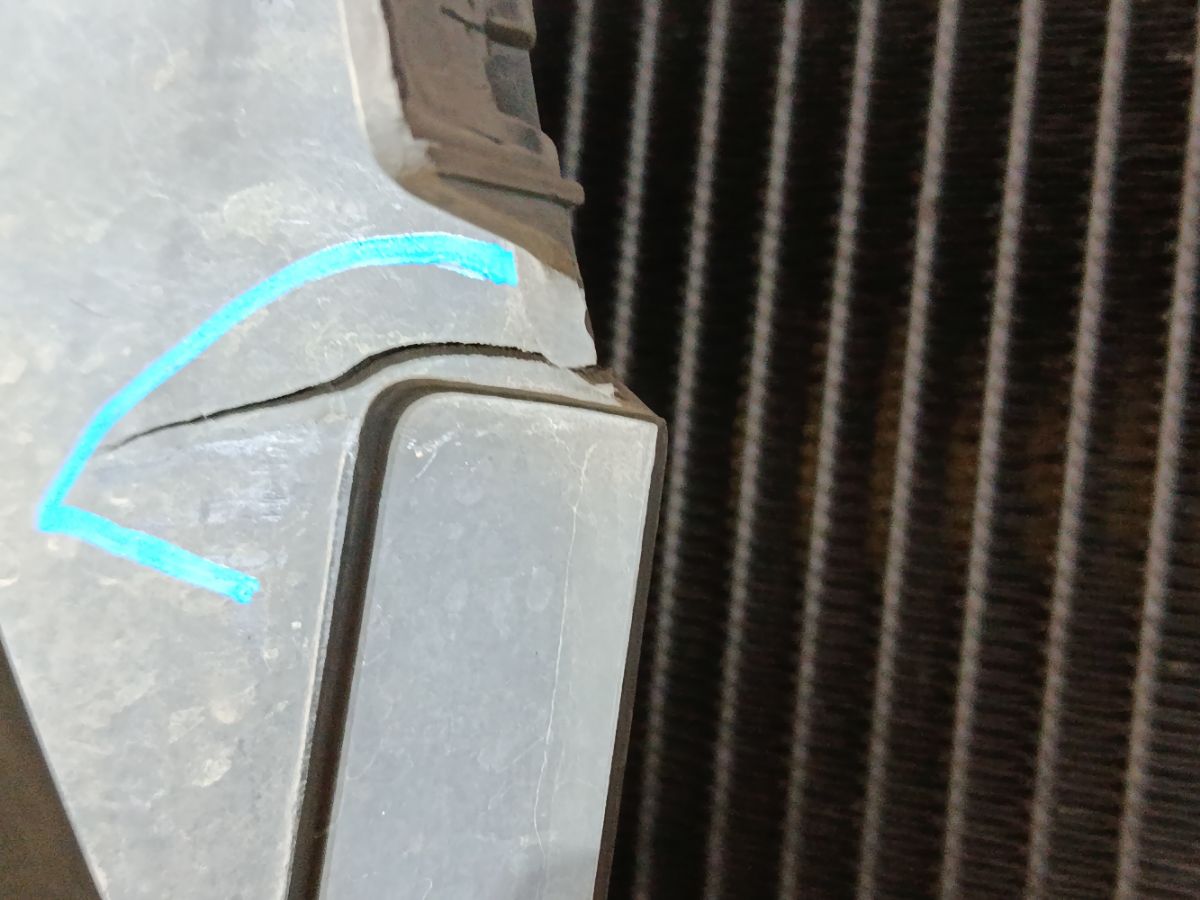 Радиатор ДВС на Toyota Crown JZS153 1JZ-GE Фото 4