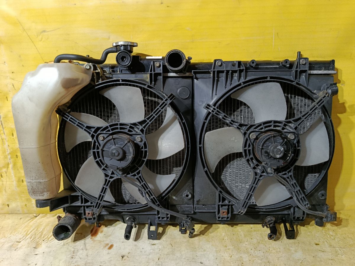 Радиатор ДВС на Subaru Legacy Wagon BH5 EJ202 Фото 2