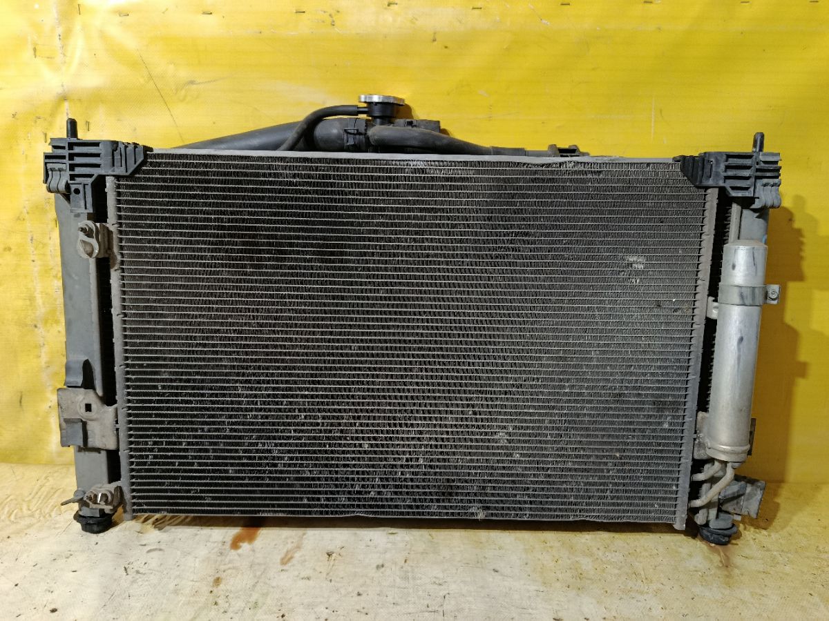 Радиатор ДВС 00001330T0, 00001330T2, 00001330V1, 00001330V6, 00001330W6, 01163041, 018M41, 033-017-0019, 033-017-0024-B, 0500031, 0AMI5821, 1025349SX, 105216, 1100290029, 119088, 122089, 128952T, 1330T0, 1330T2, 1330V1, 1330V6, 1330W6, 1350A050, 1350A206, 1350A294, 1350A297, 140093N, 1608172180, 1608172380, 1608997980, 1608998080, 1611728280, 182440, 2064036, 2428952, 242895220JP, 2428952H, 2428952J, 2428952JP, 2428952JPLUX, 2428952K, 2428952R, 2428952U, 247362, 24736220JP, 247362H, 247362HA, 247362HLUX, 247362J, 247362JP, 247362R, 247369U, 314433, 32002207, 3321-8503, 4321-1013, 4322-1006, 470R0404, 522207R, 52234, 523408-1, 5234081K, 523408A1, 53906, 60322207, 6114161N, 628952, 735575, 8010-028, 8580805, 8MK 376 900-681, A247362H, ACRB035, ACRM035, ADC49863, ARD1449, C557-80, CR 2022 000S, CU2979, DA3470, DAP347000, DCM2532, DRM45023, FP 48 A1372, FP 48 A1372-X, FRC1277, FRC1277M, FX-036-6680, FX-036-6680A, JPR0048, KK0158, KY-MC0088-07, LH2979(1R)M/T, LRC11197, M156I67, MB24500500000, MB37089A, MBLAN07-911, MBLAN07912, MC0001-CY, MC0088-07, MC0088-07-2R, MCCY1226, MK-1004, MMC01-CY, MMC08807, MN156092, MS1181R, MS1221R, MT2207, MT7359, MTA2207, NC01058012B, NC01058013, NC01058013B, NDM-1029, NDM-1029-T, PL032036, PR4010A2, PRD1449, PRS3800, PRS4017, RA628952, RA628952Q, RB-1019, RC00200, SG-MC0001-CY, SG-MC0088-07, SG-MC0088-07-R, TD-036-6680, TD-036-6680A, TGA1022, VCS0650, VCS0916, VCS1118, VCS628952, VCS7895, VCS8952, VCS8953, VT06126, WG1722706 на Mitsubishi Outlander CW5W 4B12 Фото 1