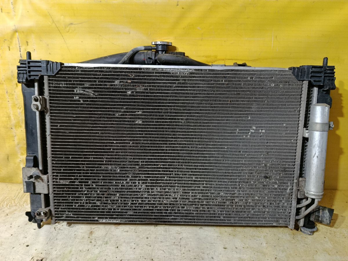Радиатор ДВС 00001330T0, 00001330T2, 00001330V1, 00001330V6, 00001330W6, 01163041, 018M41, 033-017-0019, 033-017-0024-B, 0500031, 0AMI5821, 1025349SX, 105216, 1100290029, 119088, 122089, 128952T, 1330T0, 1330T2, 1330V1, 1330V6, 1330W6, 1350A050, 1350A206, 1350A294, 1350A297, 140093N, 1608172180, 1608172380, 1608997980, 1608998080, 1611728280, 182440, 2064036, 2428952, 242895220JP, 2428952H, 2428952J, 2428952JP, 2428952JPLUX, 2428952K, 2428952R, 2428952U, 247362, 24736220JP, 247362H, 247362HA, 247362HLUX, 247362J, 247362JP, 247362R, 247369U, 314433, 32002207, 3321-8503, 4321-1013, 4322-1006, 470R0404, 522207R, 52234, 523408-1, 5234081K, 523408A1, 53906, 60322207, 6114161N, 628952, 735575, 8010-028, 8580805, 8MK 376 900-681, A247362H, ACRB035, ACRM035, ADC49863, ARD1449, C557-80, CR 2022 000S, CU2979, DA3470, DAP347000, DCM2532, DRM45023, FP 48 A1372, FP 48 A1372-X, FRC1277, FRC1277M, FX-036-6680, FX-036-6680A, JPR0048, KK0158, KY-MC0088-07, LH2979(1R)M/T, LRC11197, M156I67, MB24500500000, MB37089A, MBLAN07-911, MBLAN07912, MC0001-CY, MC0088-07, MC0088-07-2R, MCCY1226, MK-1004, MMC01-CY, MMC08807, MN156092, MS1181R, MS1221R, MT2207, MT7359, MTA2207, NC01058012B, NC01058013, NC01058013B, NDM-1029, NDM-1029-T, PL032036, PR4010A2, PRD1449, PRS3800, PRS4017, RA628952, RA628952Q, RB-1019, RC00200, SG-MC0001-CY, SG-MC0088-07, SG-MC0088-07-R, TD-036-6680, TD-036-6680A, TGA1022, VCS0650, VCS0916, VCS1118, VCS628952, VCS7895, VCS8952, VCS8953, VT06126, WG1722706 на Mitsubishi Outlander CW5W 4B12 Фото 1