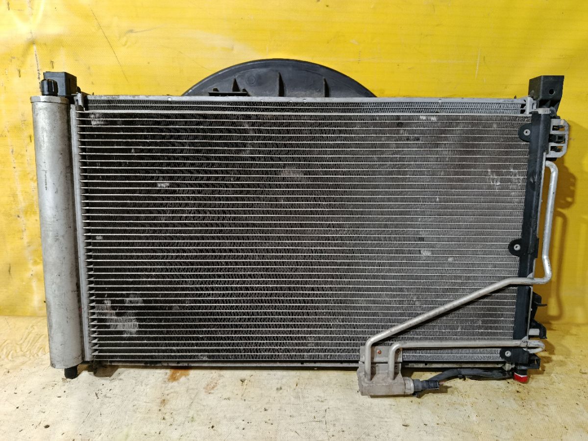 Радиатор ДВС A2035000503, A2035000193KZ, A2035001254 на Mercedes-Benz C-Class Station Wagon S203.281 112.916 Фото 1