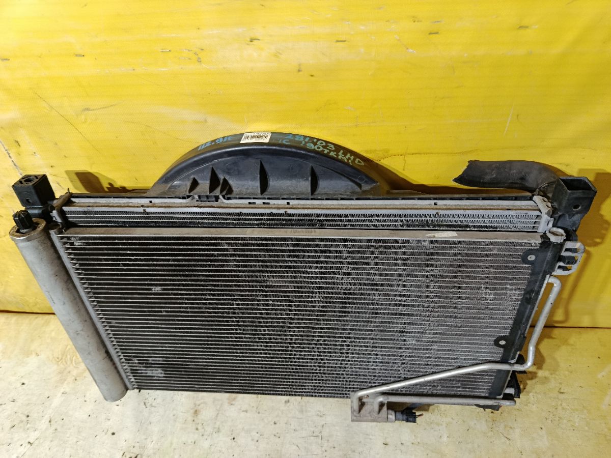 Радиатор ДВС A2035000503, A2035000193KZ, A2035001254 на Mercedes-Benz C-Class Station Wagon S203.281 112.916 Фото 4