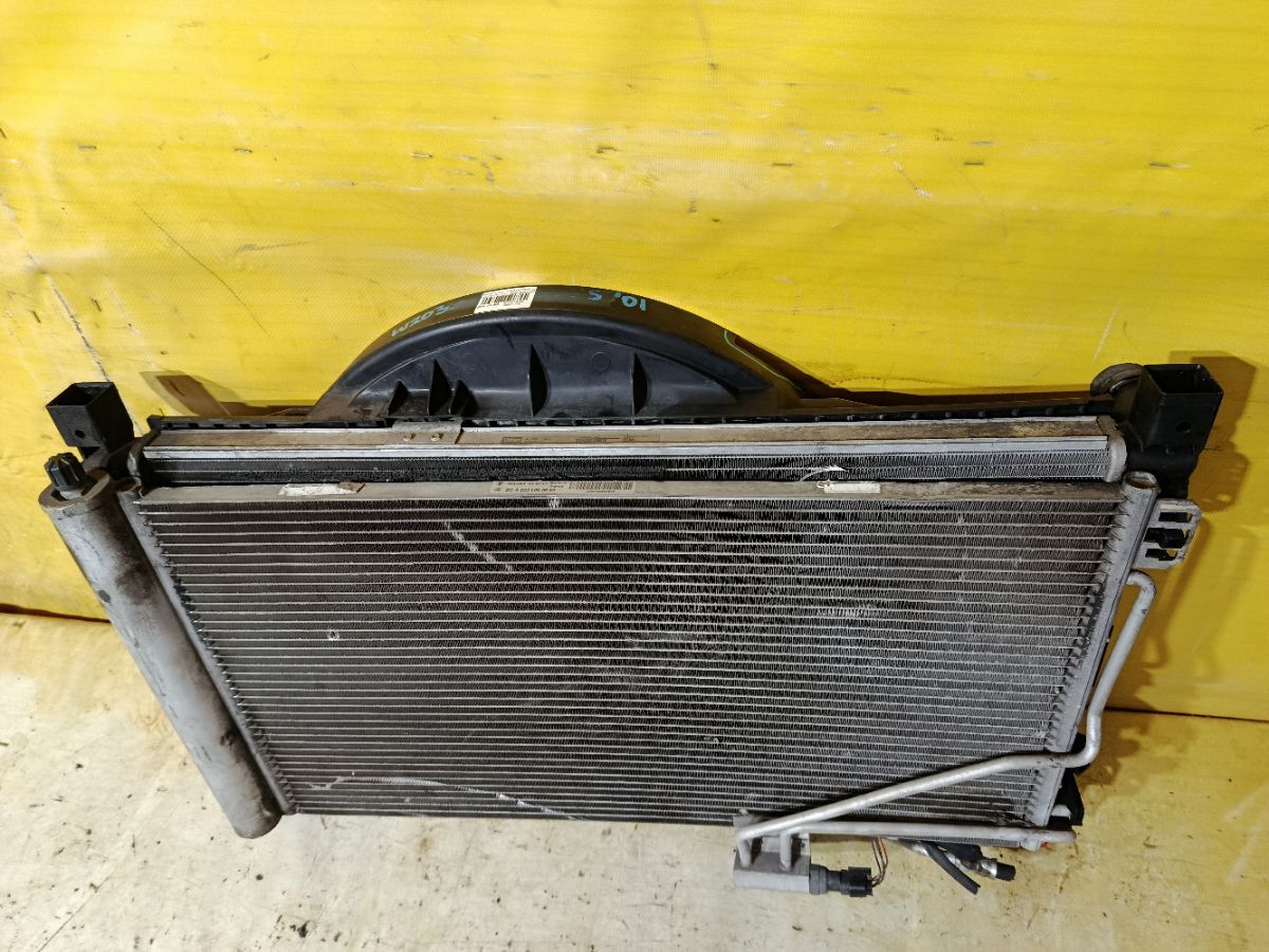 Радиатор ДВС A2035001003, A2035000293, A2035000054 на Mercedes-Benz C-Class W203.045 111.955 Фото 4