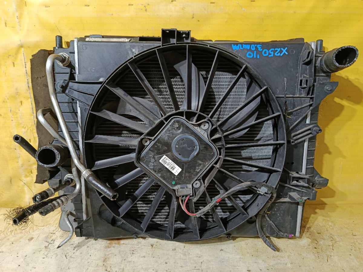 Радиатор ДВС 2W938005AH, 2R8319C600AD на Jaguar Xf X250 AJ30 Фото 4