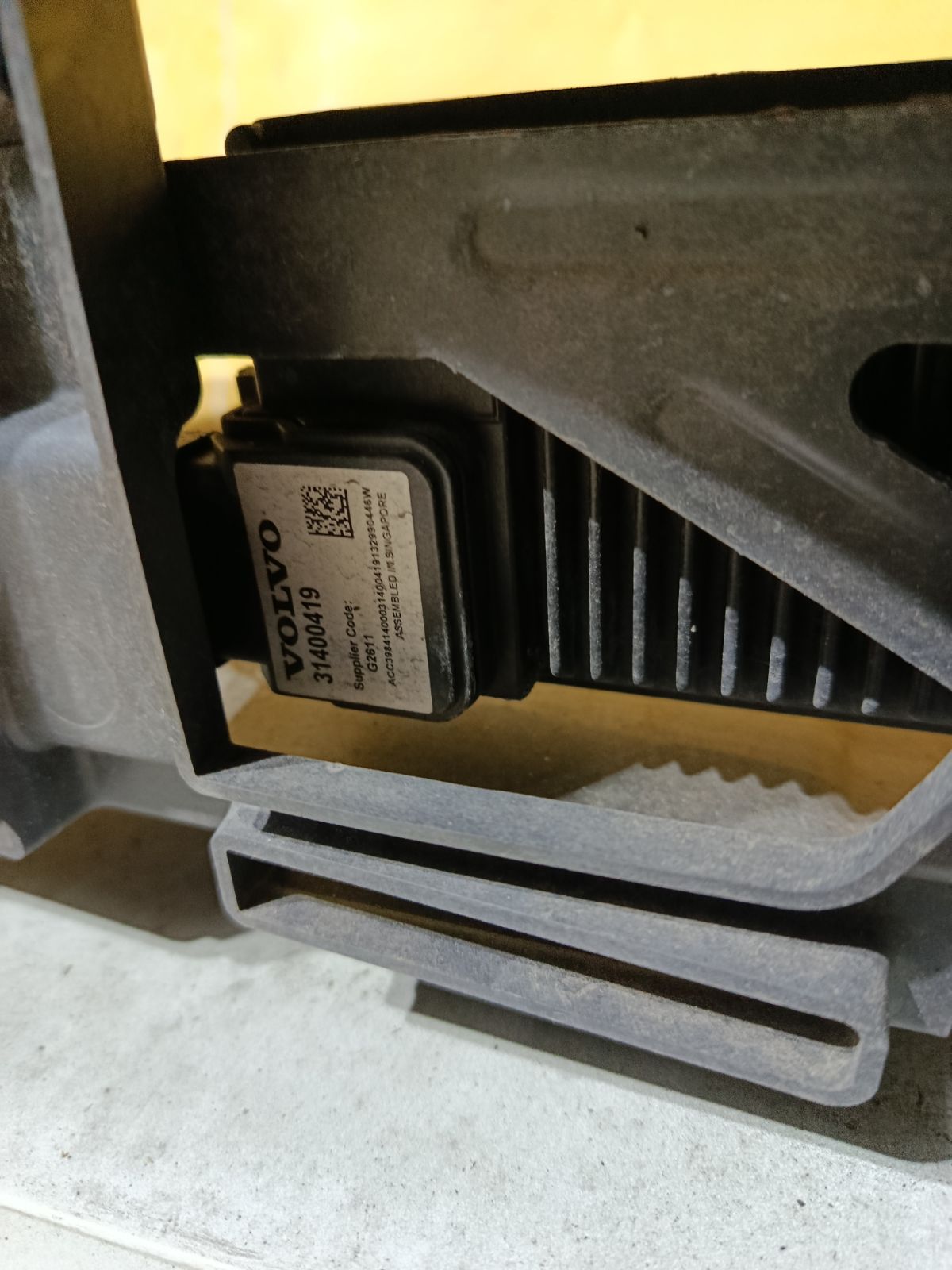 Телевизор на Volvo V40 MV B4164T Фото 5