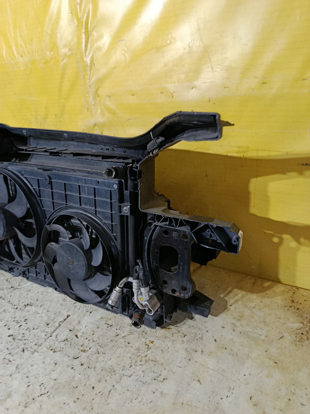 Телевизор на Volkswagen Golf V 1K CAXA Фото 6