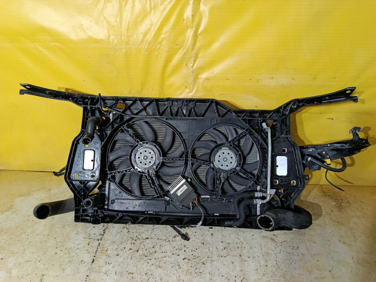 Телевизор на Audi A4 8K CDH Фото 8