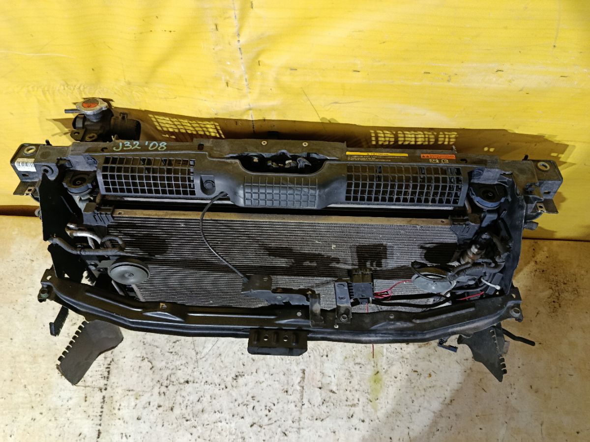 Телевизор на Nissan Teana J32 VQ25DE Фото 2