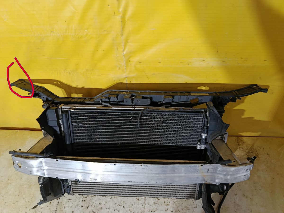 Телевизор на Audi A4 8K CDN Фото 1