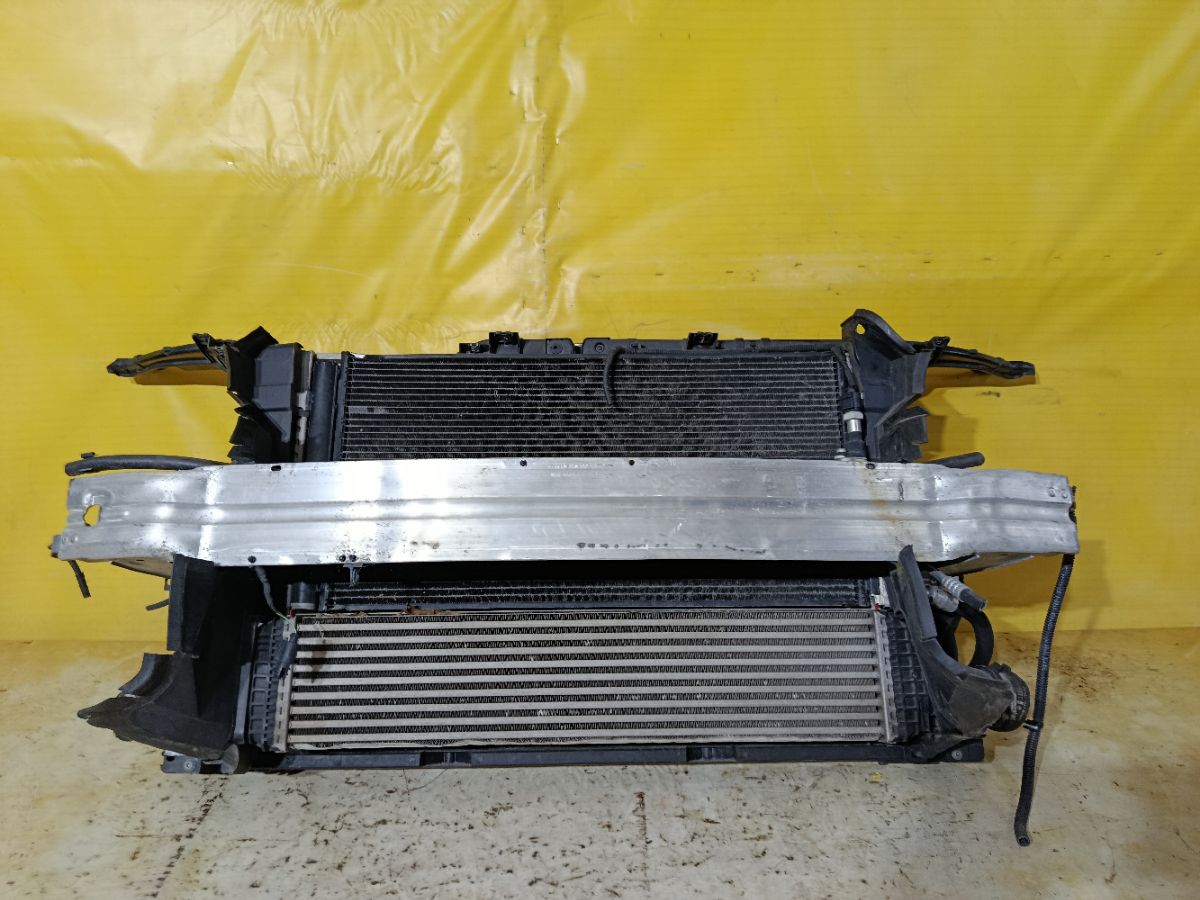 Телевизор на Audi A4 8K CDN Фото 2