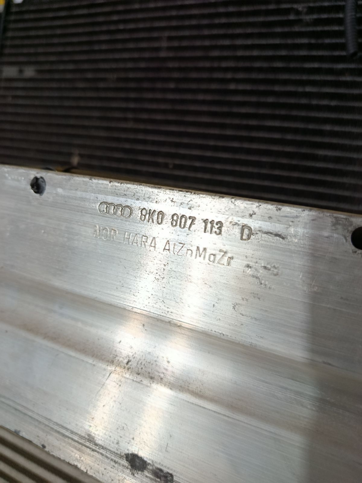 Телевизор на Audi A4 8K CDN Фото 6