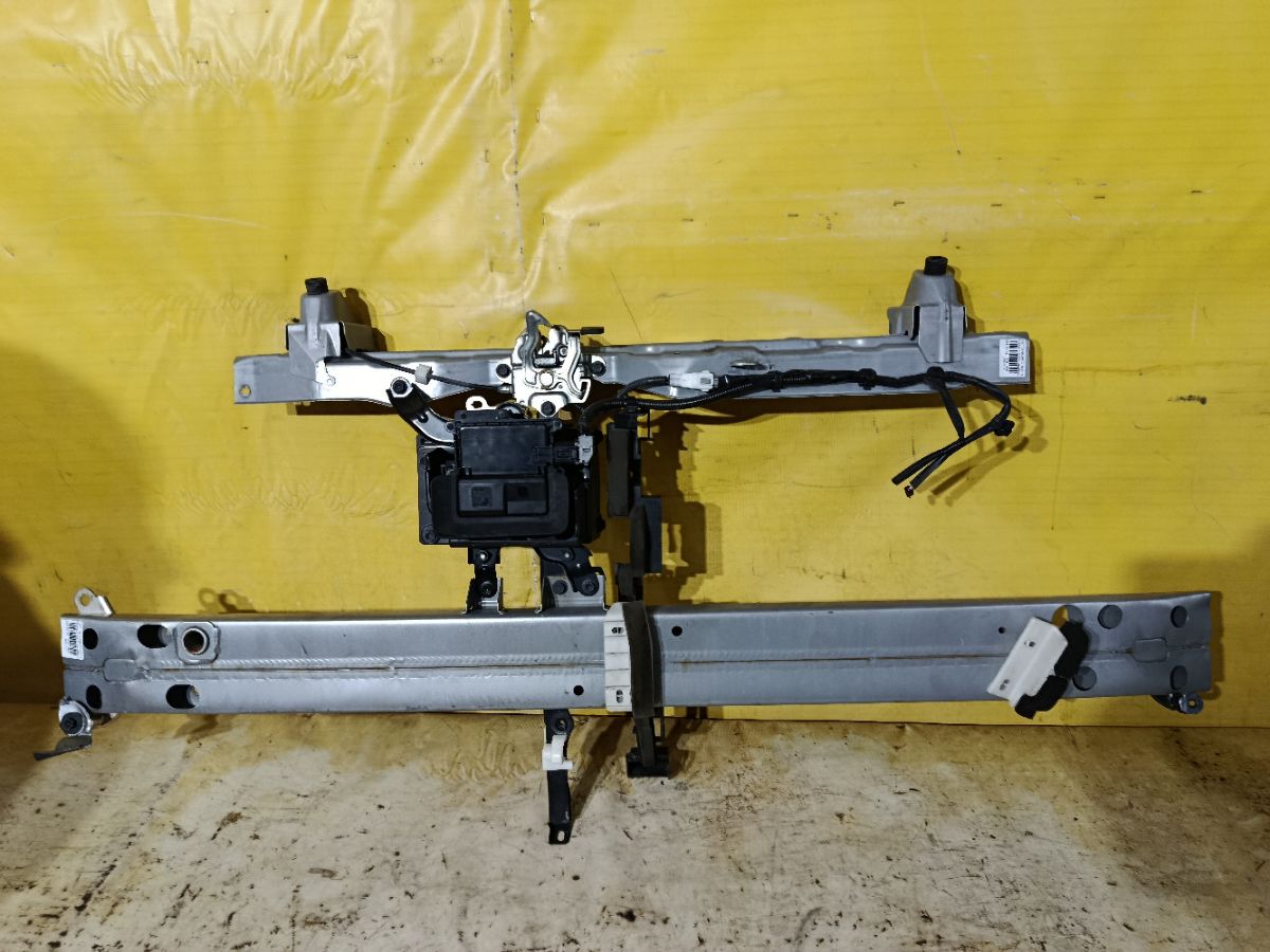 Жесткость бампера на Toyota Tank M900A Фото 1