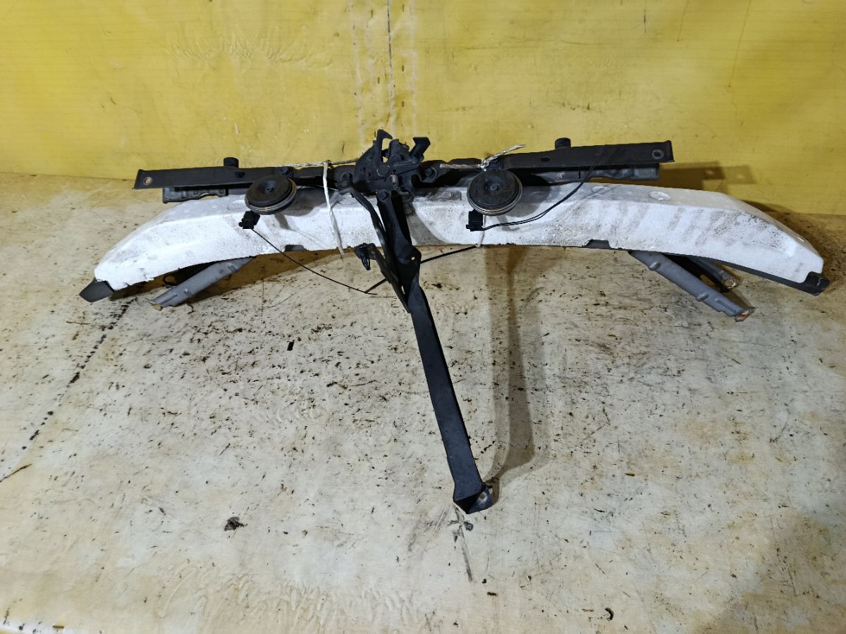 Жесткость бампера на Toyota Corolla Fielder NZE144G Фото 1