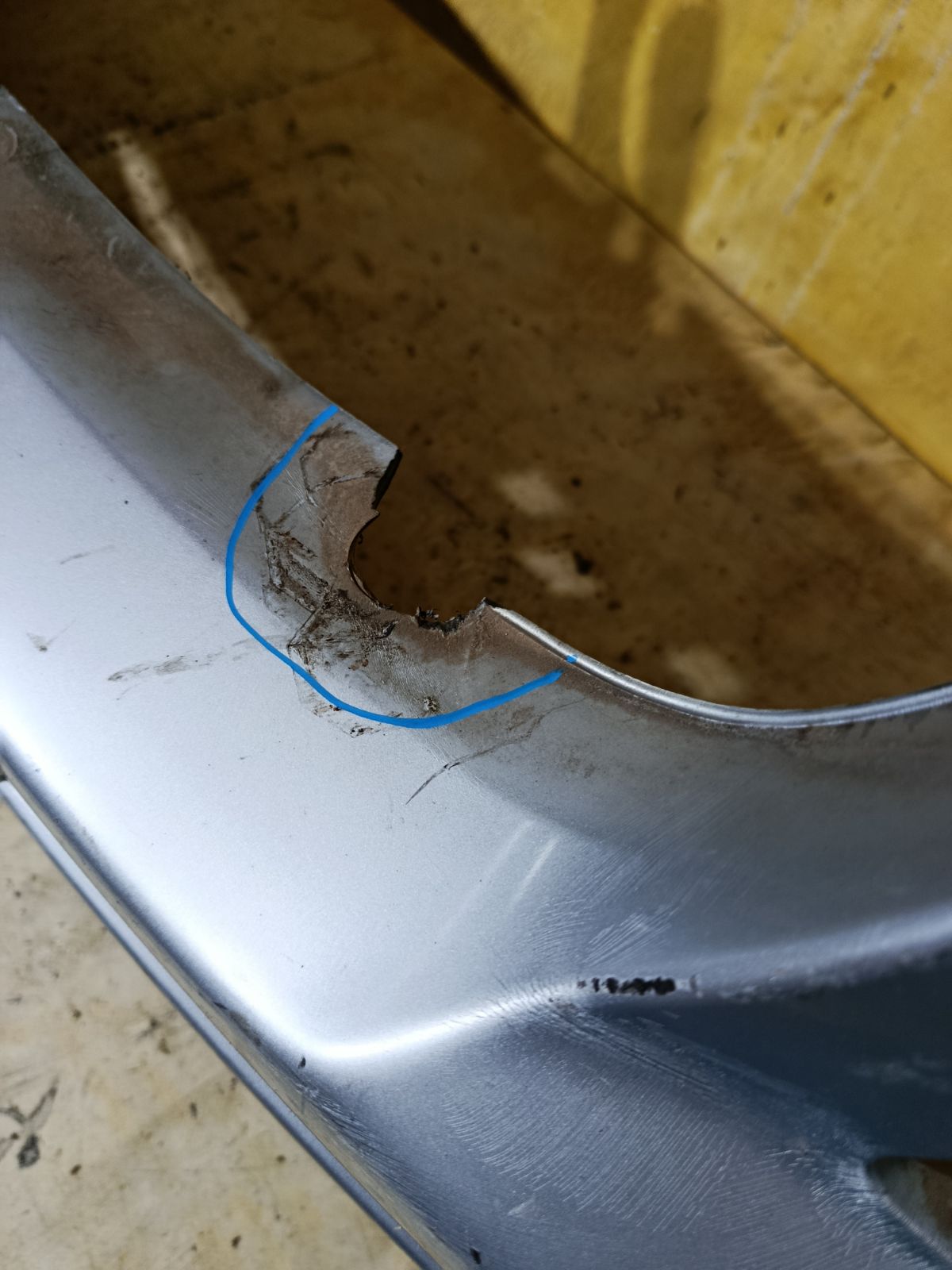 Бампер на Nissan Expert VNW11 Фото 5