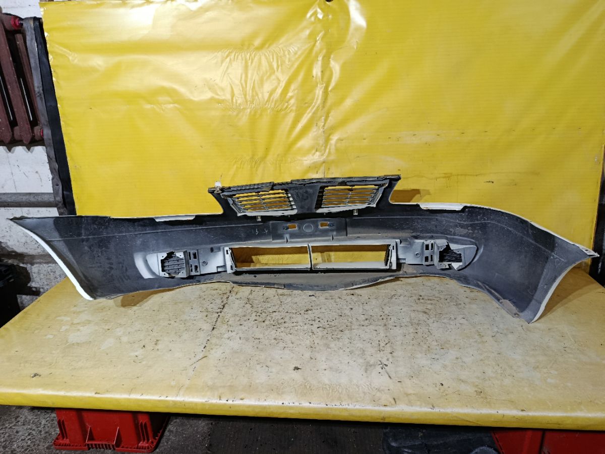 Бампер на Nissan Sunny FB15 Фото 9