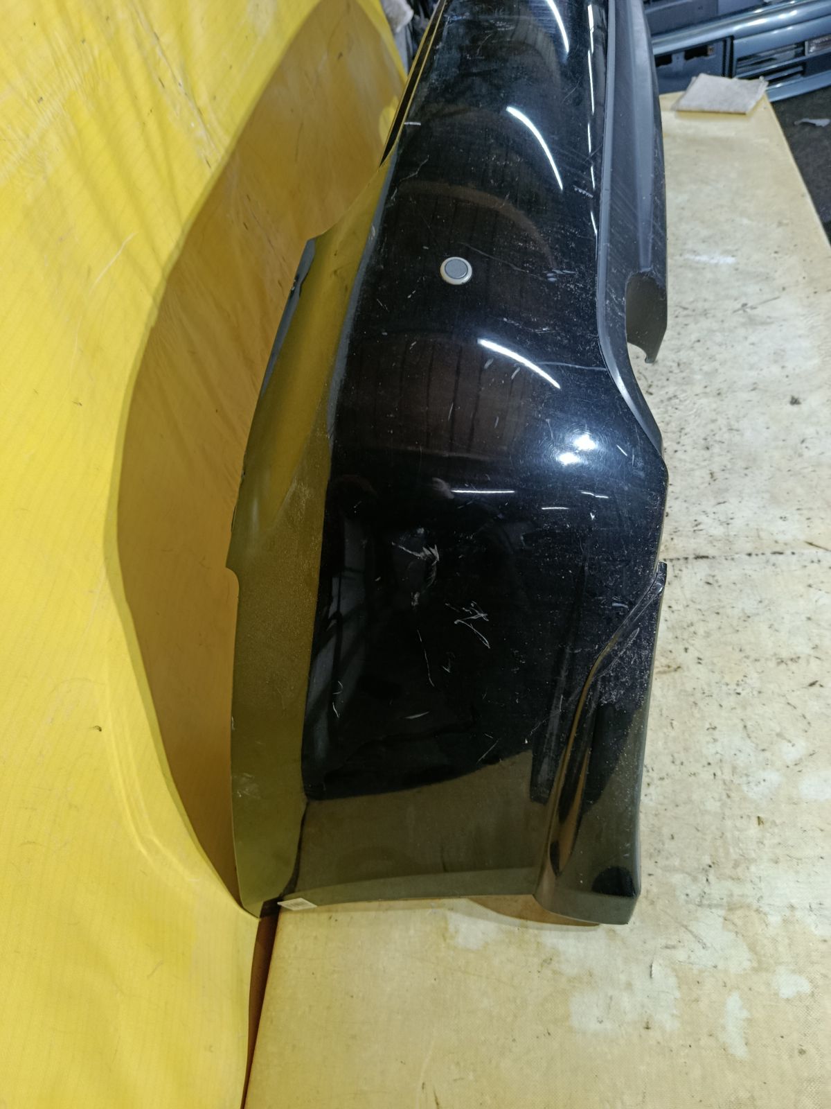 Бампер 57704-AG050 на Subaru Legacy BL5 Фото 4