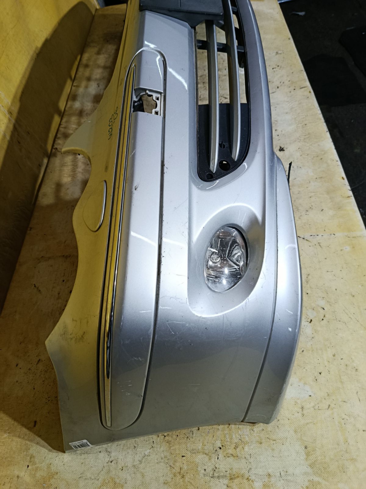 Бампер A2038853025, 0260421, 05408500, 12561200, 151124, 1671150, 171331A, 2038853025, 25302025, 3033574, 3515904A1, 5003074, 5003074J, 5510003515902P, 8190395, BZ04035BA, BZ04035BAN, CC04200, CZMC22, FP 4605 902, GD6663E, MB112013F, MC22, MD07000005000, MD20303160X, MD20303163X, ME0281001, PBZ04035BA, STMD07000B0 на Mercedes-Benz C-Class W203.045 Фото 3