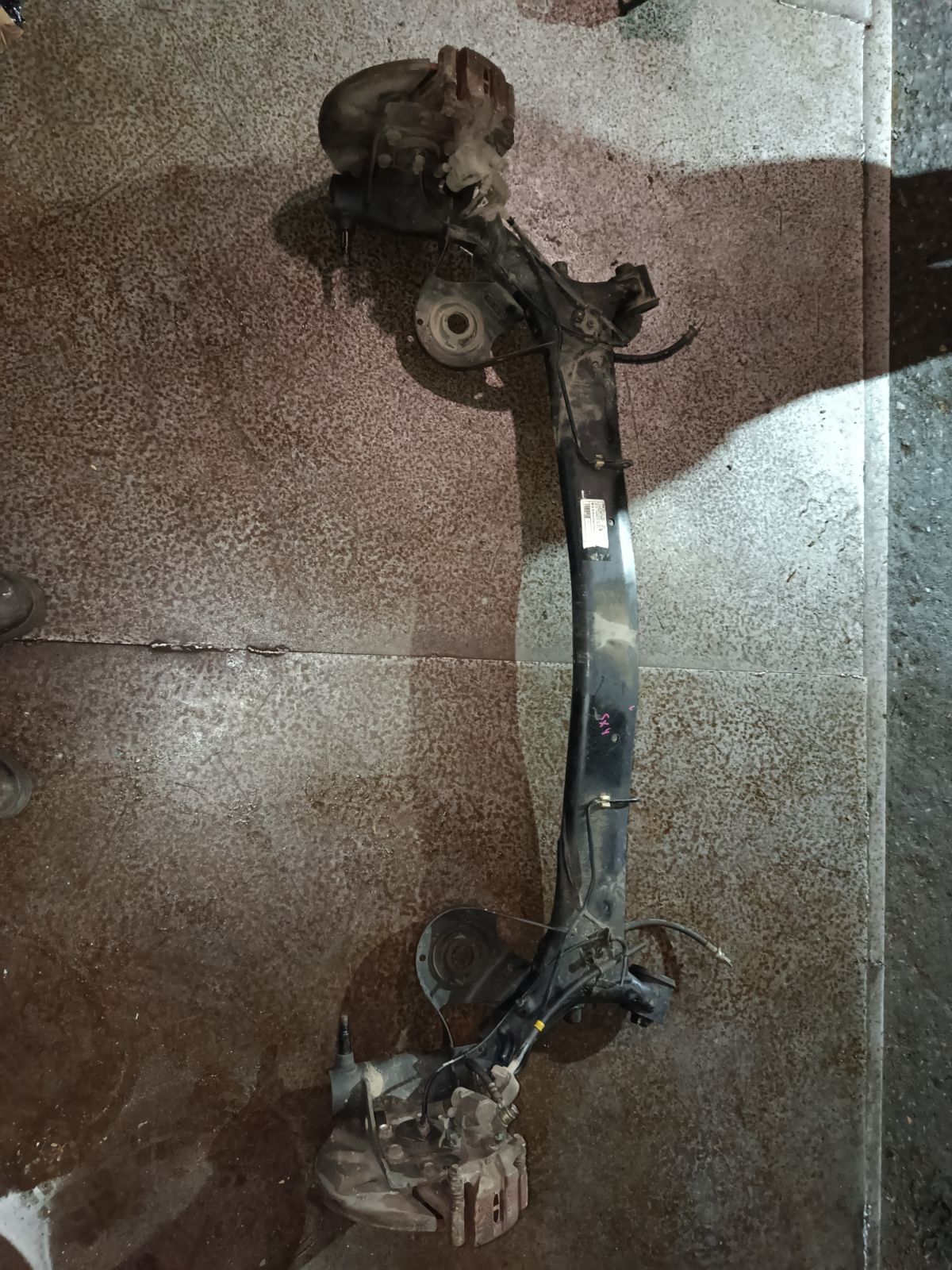 Балка подвески на Suzuki Sx4 YA21S M16A Фото 1