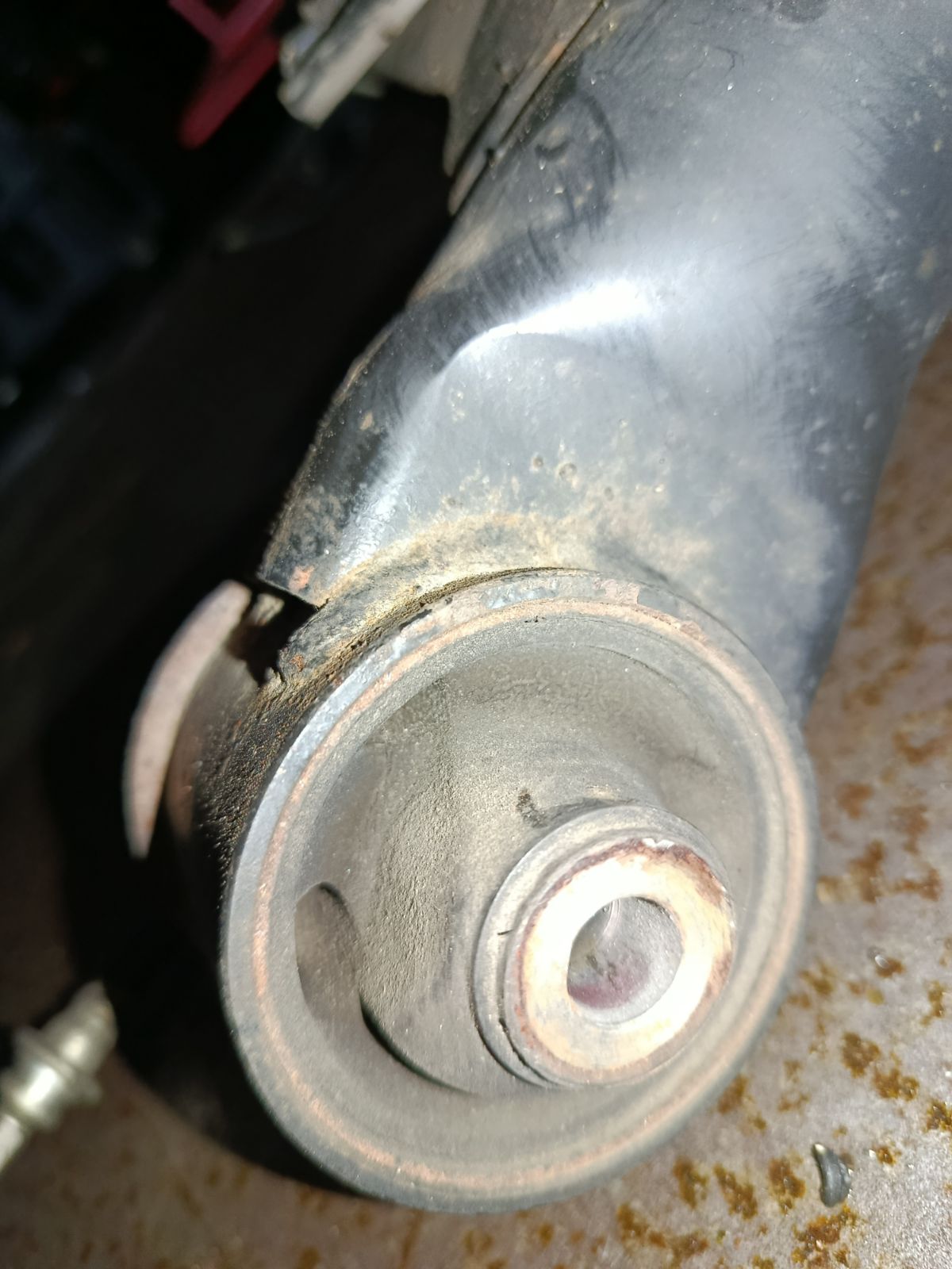 Балка подвески на Suzuki Sx4 YA21S M16A Фото 7