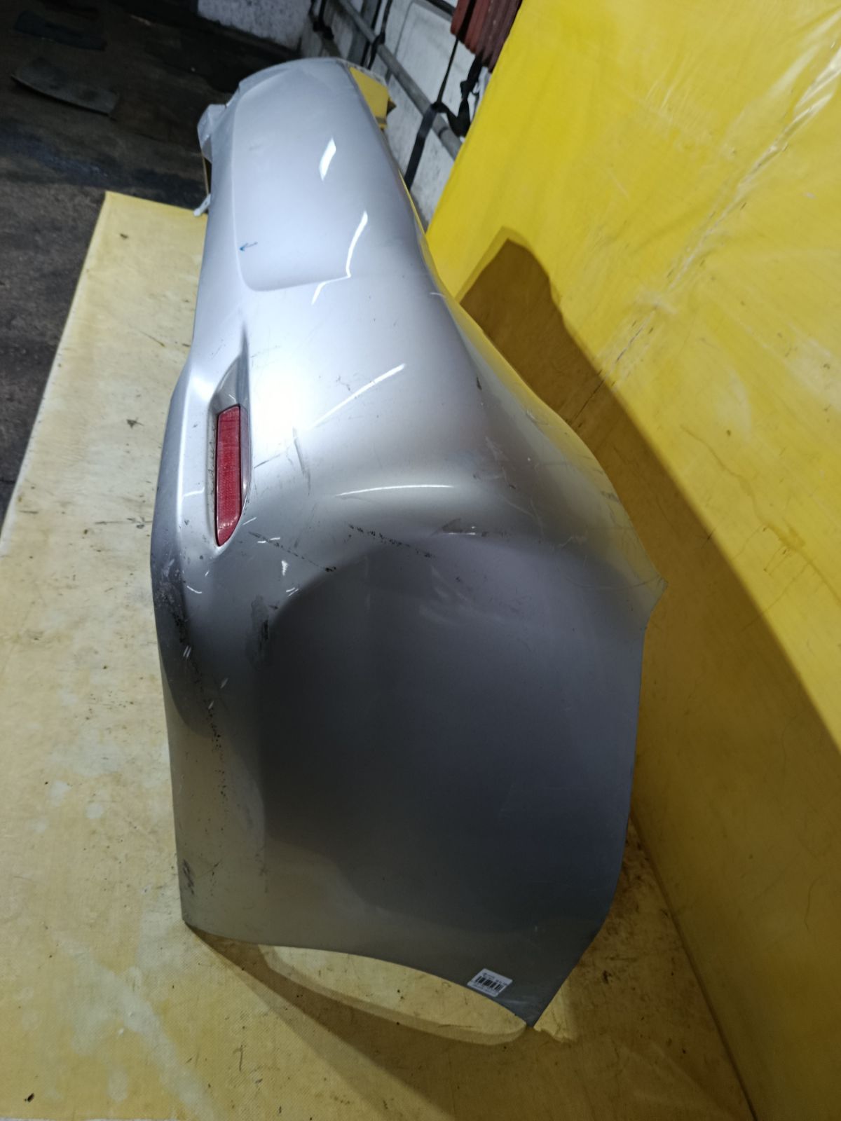 Бампер 53-17601 53-17601,52159-12000 на Toyota Corolla Axio NZE164 Фото 3