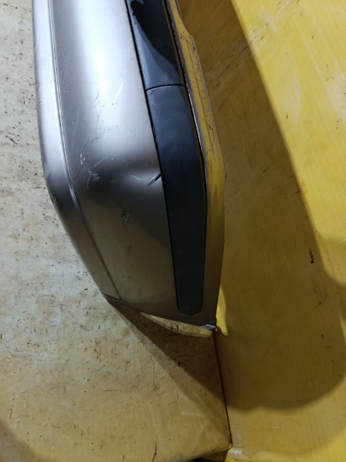 Бампер 85022-4M440 на Nissan Sunny FB15 Фото 3