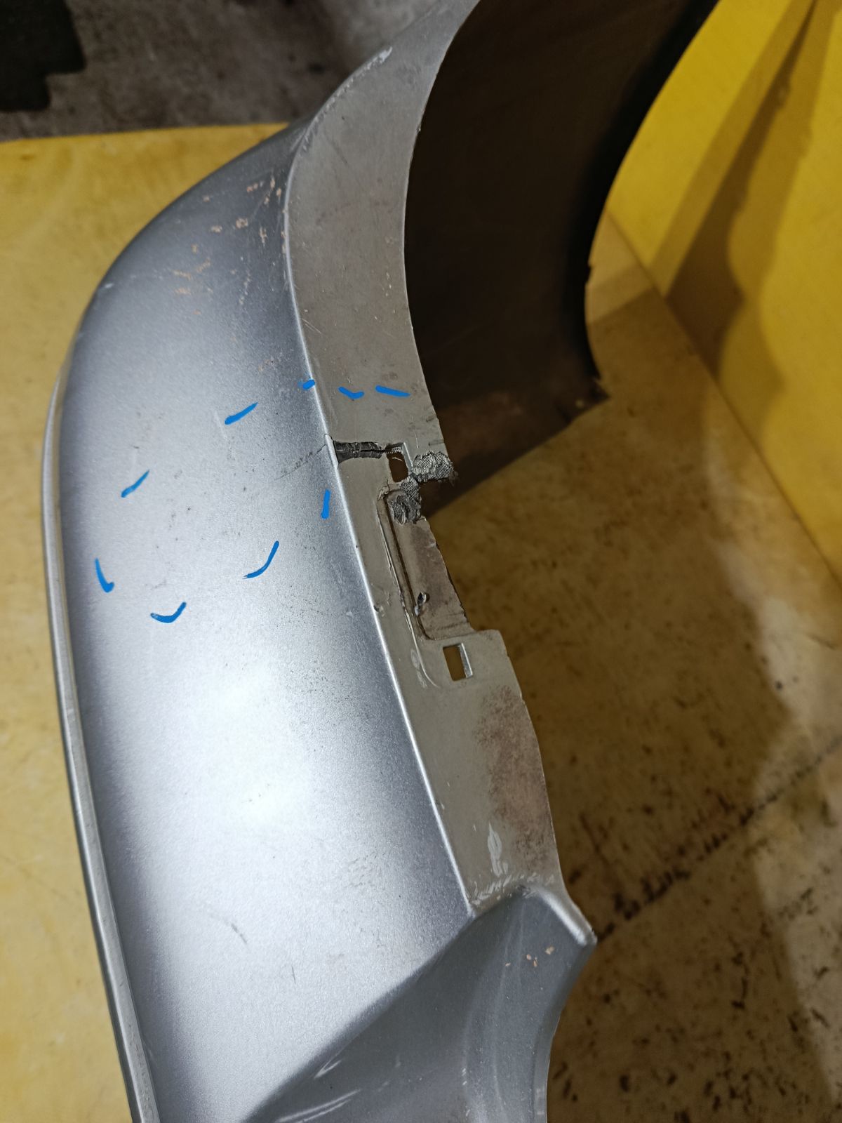 Бампер 52159-2B040 на Toyota Premio AZT240 Фото 5