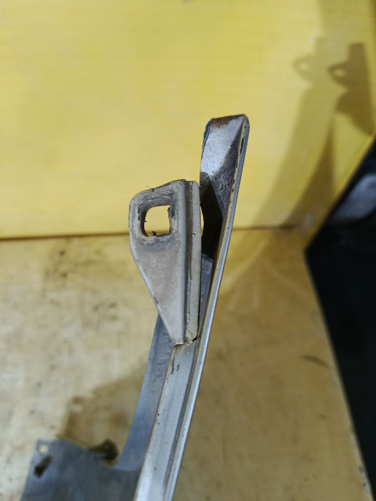 Бампер 52159-2B040 на Toyota Premio AZT240 Фото 7