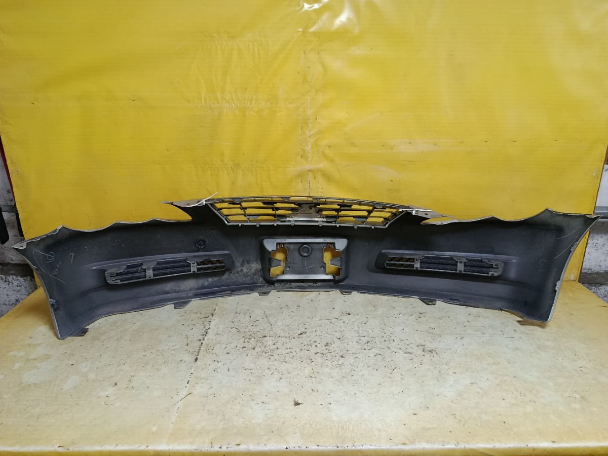 Бампер 52119-22A00 на Toyota Mark X GRX120 Фото 14