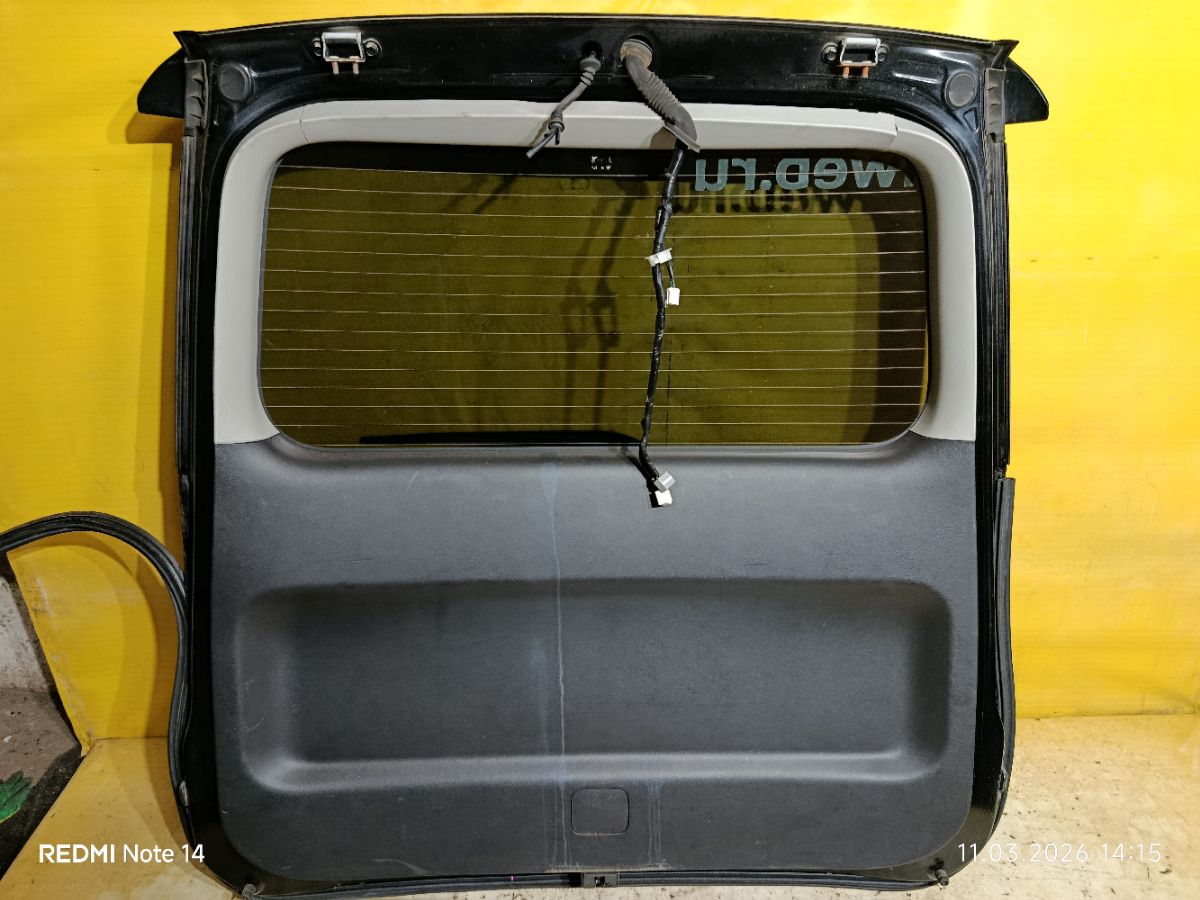 Дверь задняя на Toyota Voxy ZRR70G Фото 7