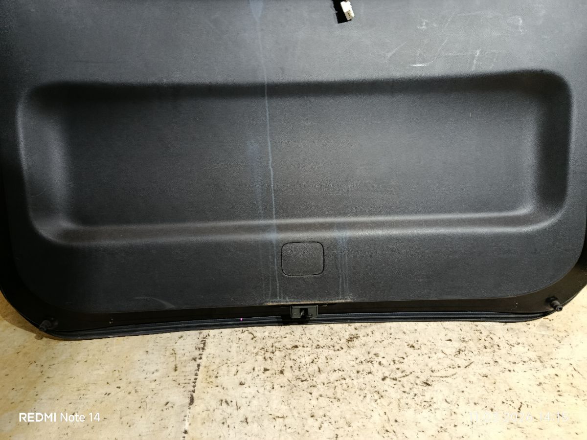 Дверь задняя на Toyota Voxy ZRR70G Фото 8