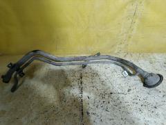 Заливная горловина топливного бака на Nissan Serena PC24 SR20DE Фото 3