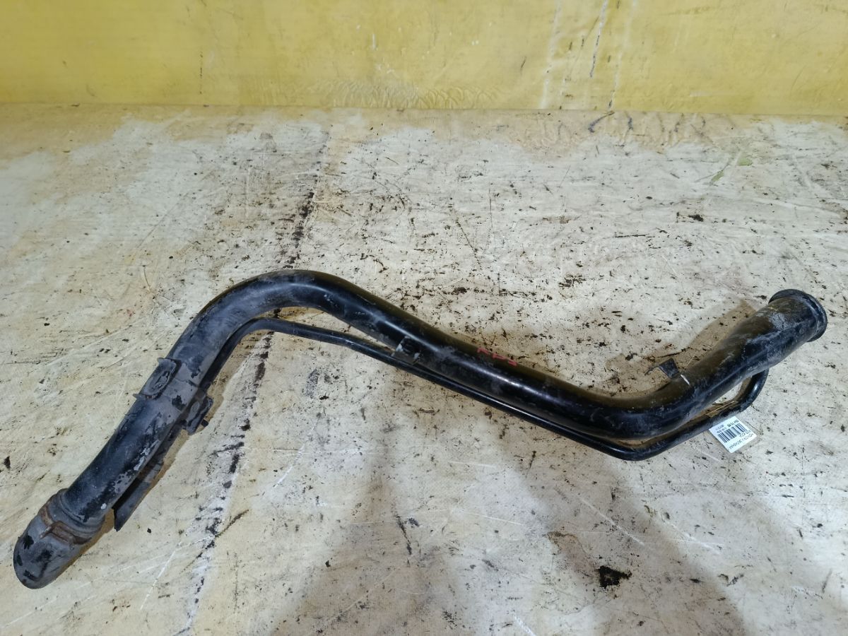 Заливная горловина топливного бака на Honda Cr-V RD5 K20A Фото 1