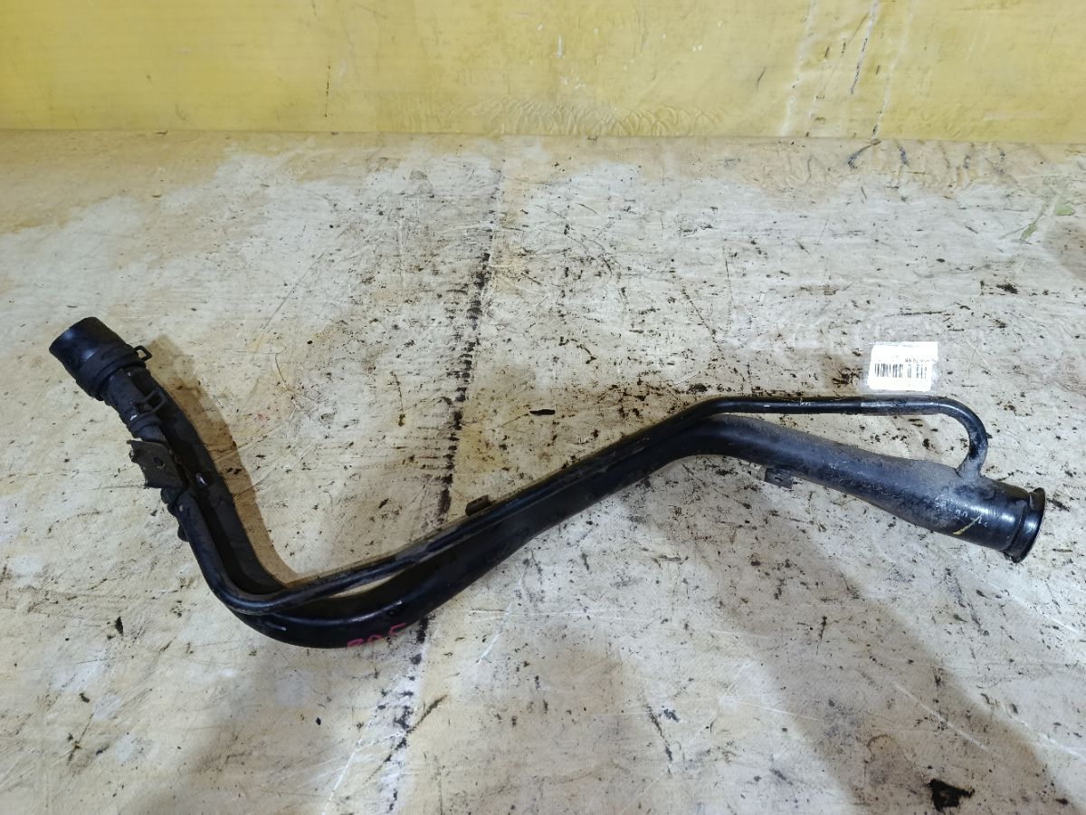 Заливная горловина топливного бака на Honda Cr-V RD5 K20A Фото 1