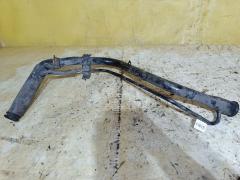 Заливная горловина топливного бака на Honda Cr-V RD5 K20A