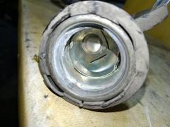 Заливная горловина топливного бака на Honda Cr-V RD5 K20A Фото 3