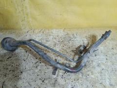 Заливная горловина топливного бака на Nissan X-Trail NT30 QR20DE