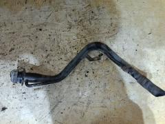 Заливная горловина топливного бака на Mazda Familia S-Wagon BJ5W ZL